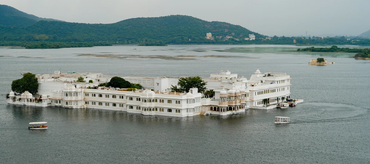 Udaipur Cab